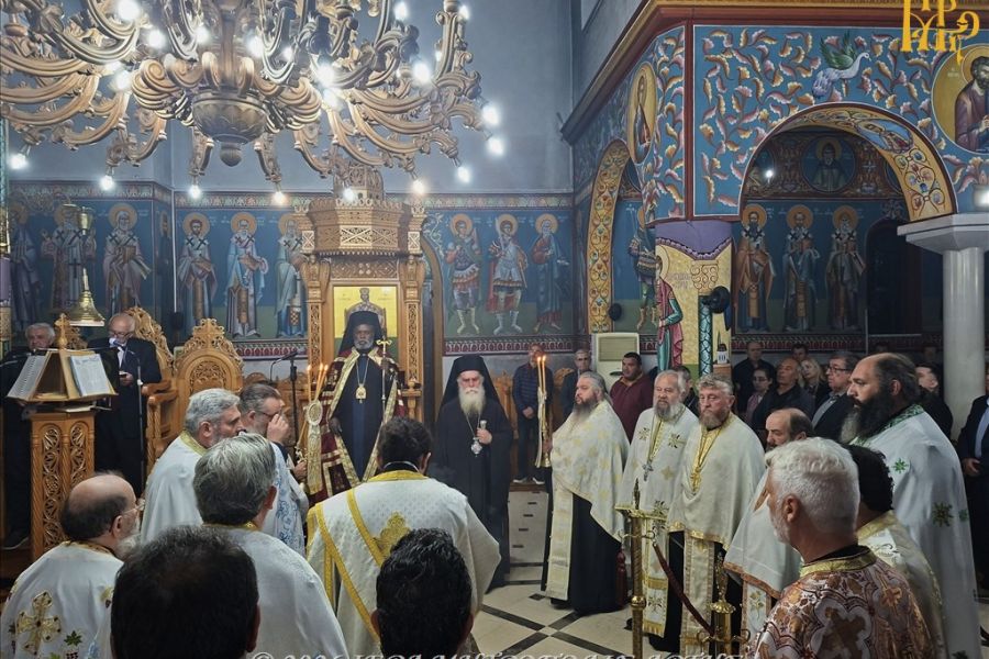 Άρτα: Δισαρχιερατικός Εσπερινός για την Παναγία Εσφαγμένη