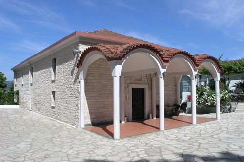 Ιερός Ναός Παναγίας Φανερωμένης - Γηροκομείο